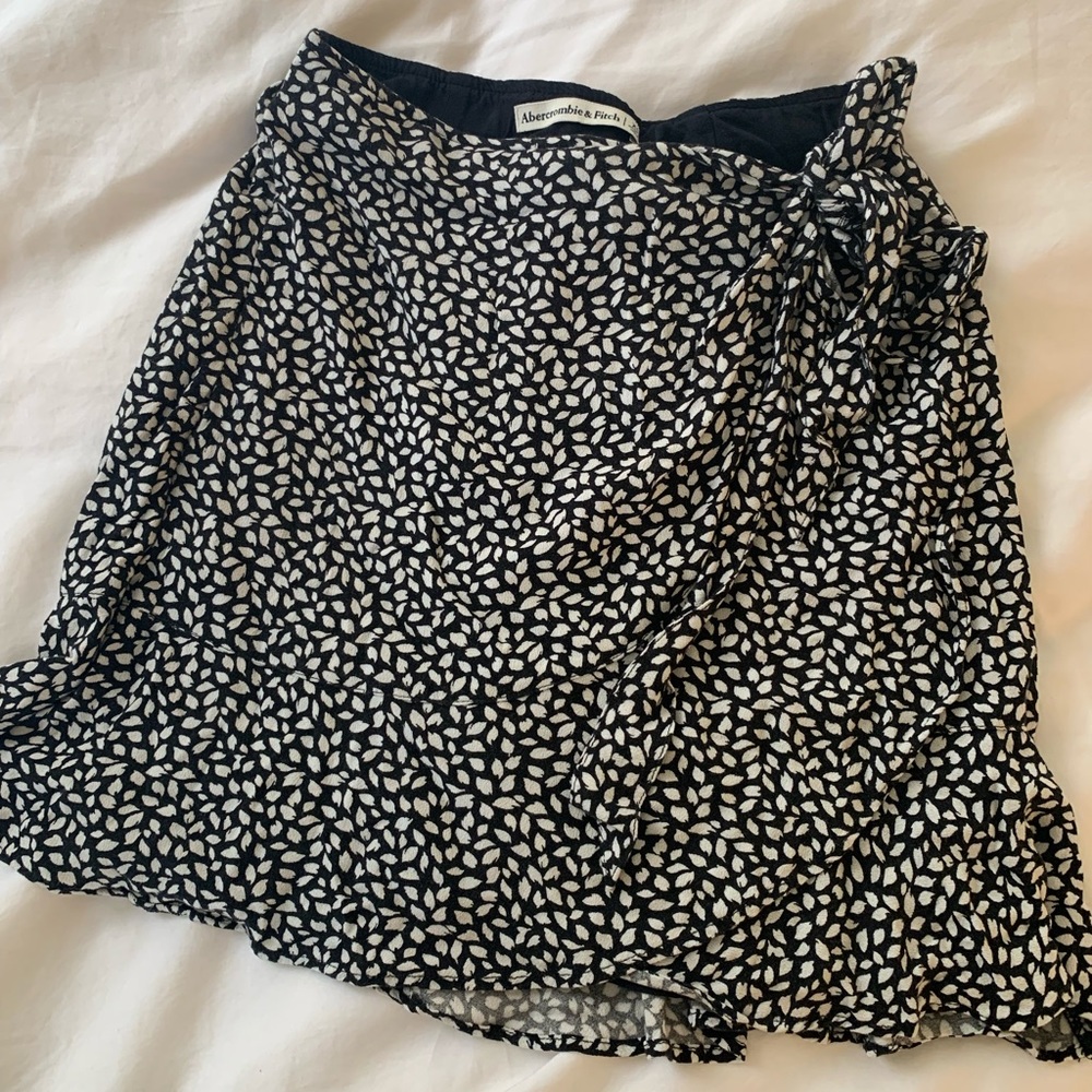 Ruffle Wrap Skirt - XS